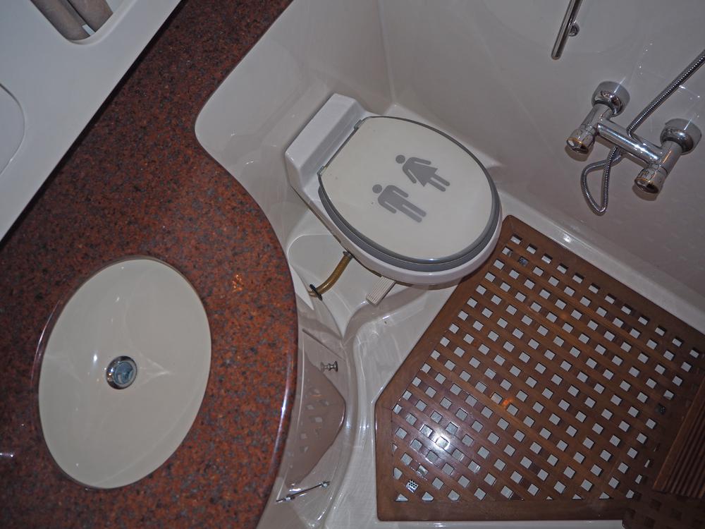 Fore ship, Accommodation